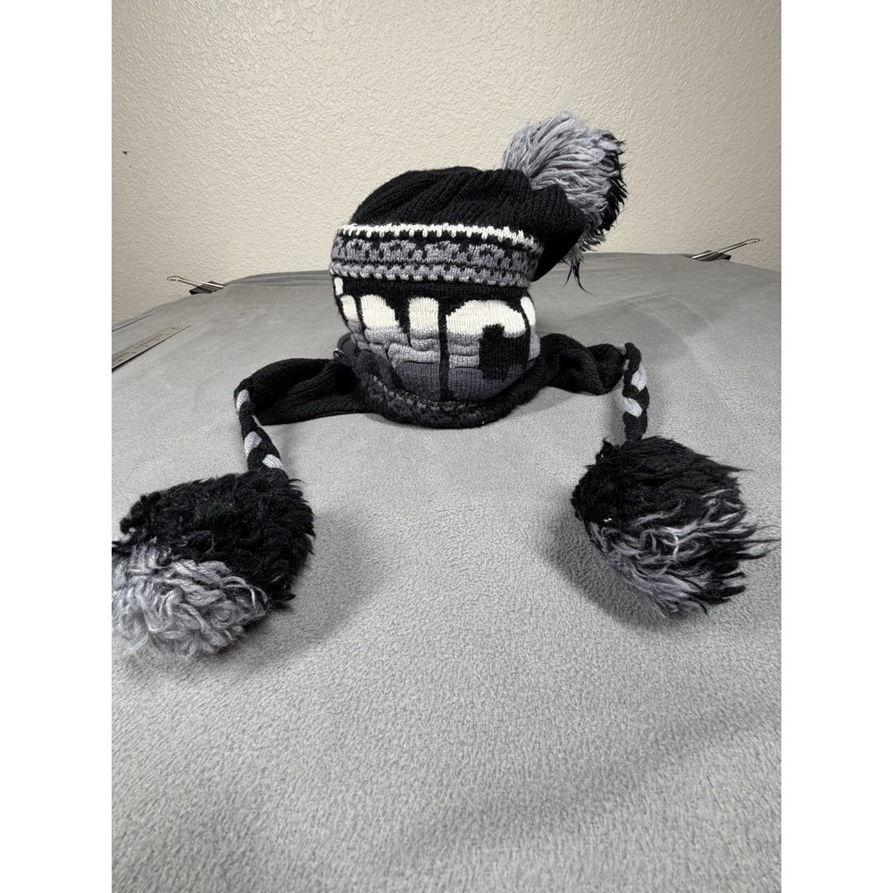 Robin Ruth NYC Beanie Hat Mens Adult Black Knit Earflap Pom Pom New York
